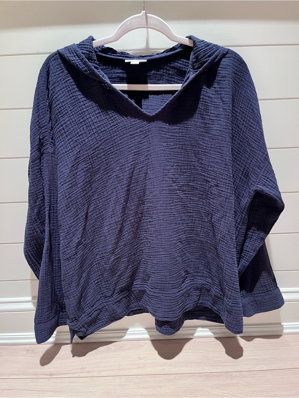 Lightweight J Jill 100 % Cotton rich Navy cozy beach pullover hoodie top large